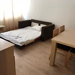 Daire в стената, пампорово *