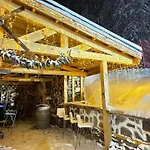 в стената, пампорово Daire *